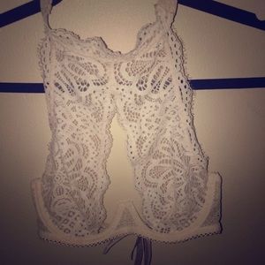 NWT!!! Victoria Secret ivory/white halter bra